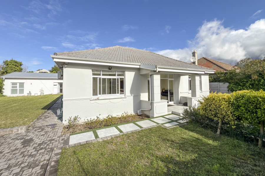 3 Bedroom Property for Sale in Claremont Western Cape